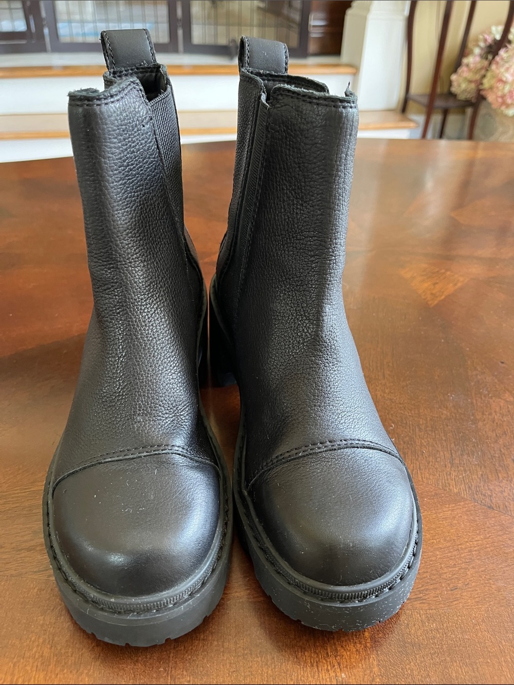 Black Women's Chunky Chelsea Boots, Sorell